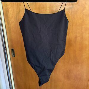 Tropic of C Sculpting C in black compression